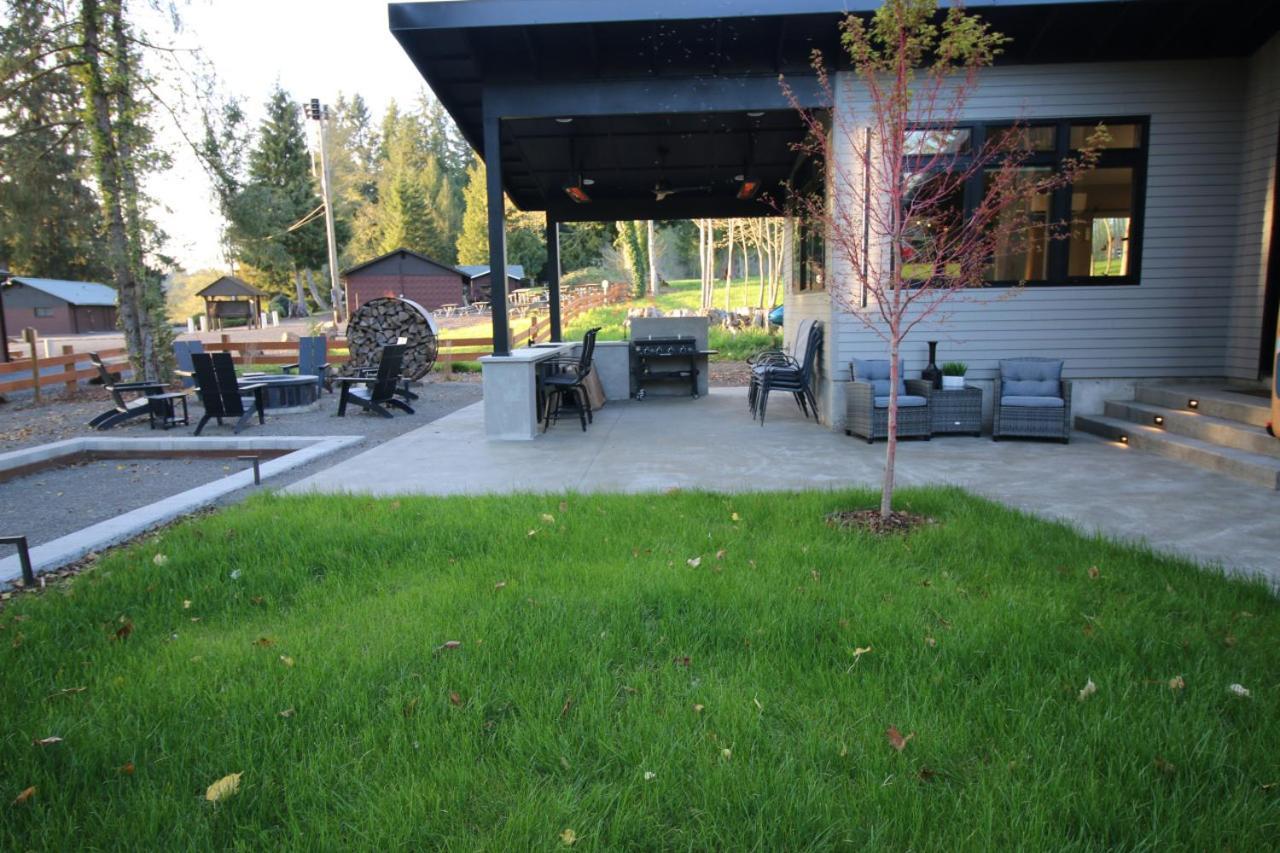 Luxe Lake Cabin Hot Tub Grill Firepit Ev Charger Onalaska 외부 사진