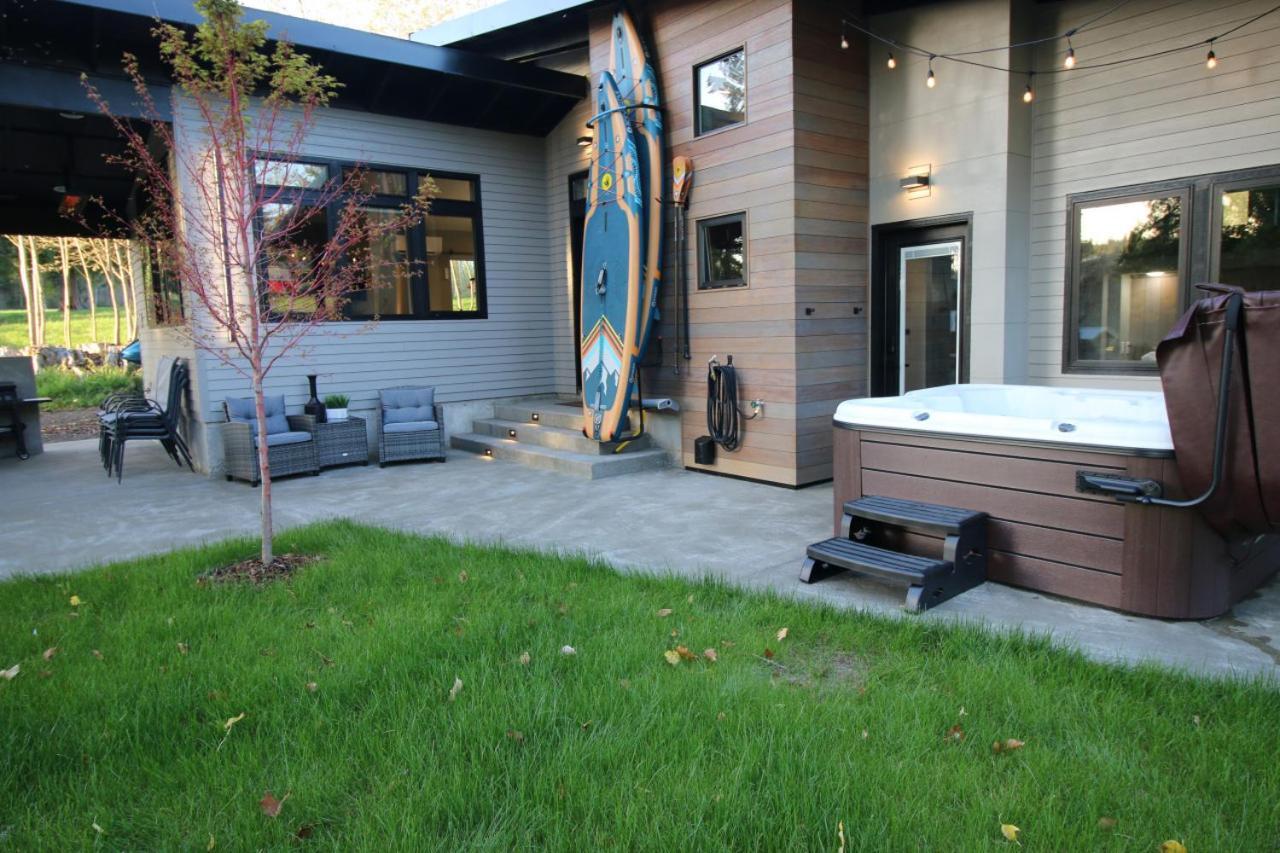 Luxe Lake Cabin Hot Tub Grill Firepit Ev Charger Onalaska 외부 사진